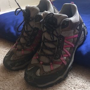 Columbia women’s hiking boots size 8